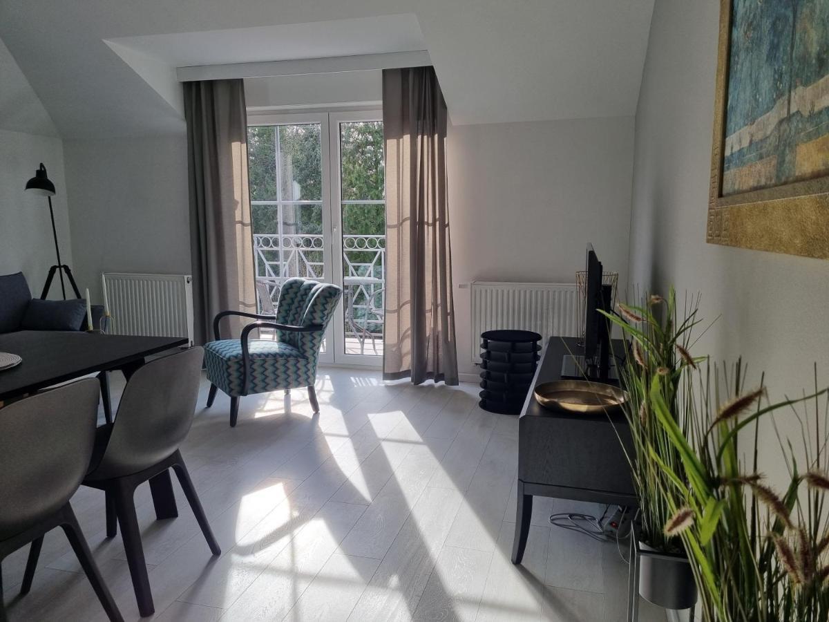 Arboretum Apartments Корник Екстериор снимка