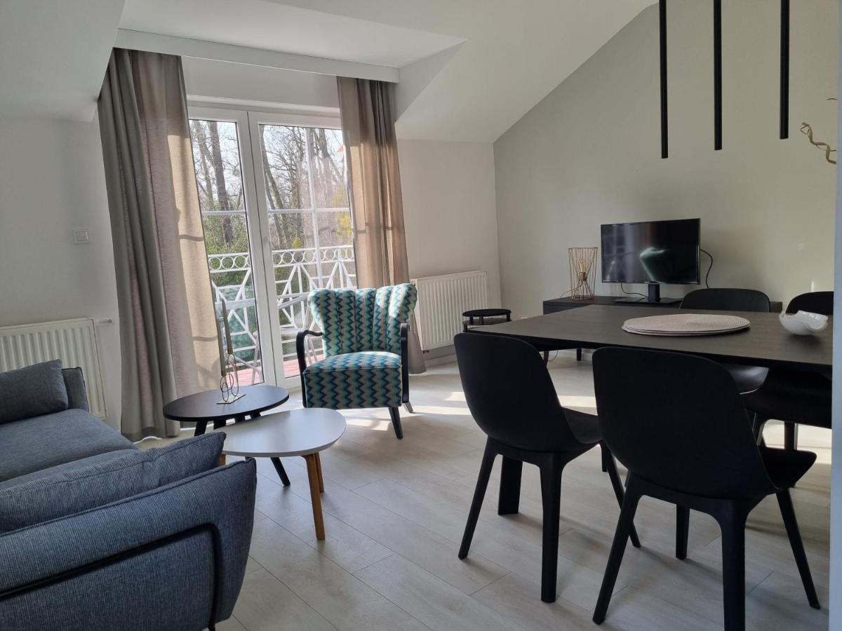 Arboretum Apartments Корник Екстериор снимка